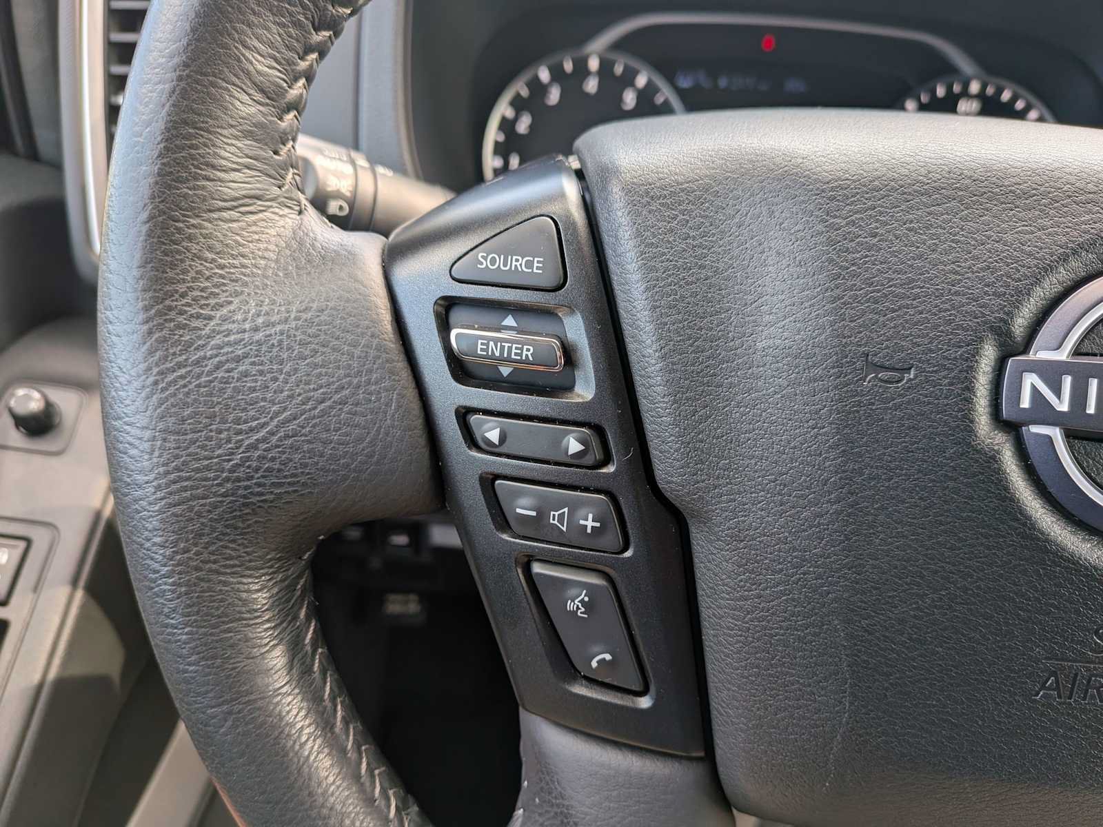 Used 2024 Nissan Frontier SV w/ SV Convenience Package AWD/4WD image 22
