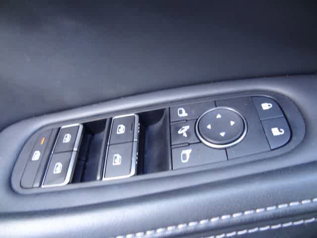 Used 2023 INFINITI QX60 Pure w/ Cargo Package FWD image 19