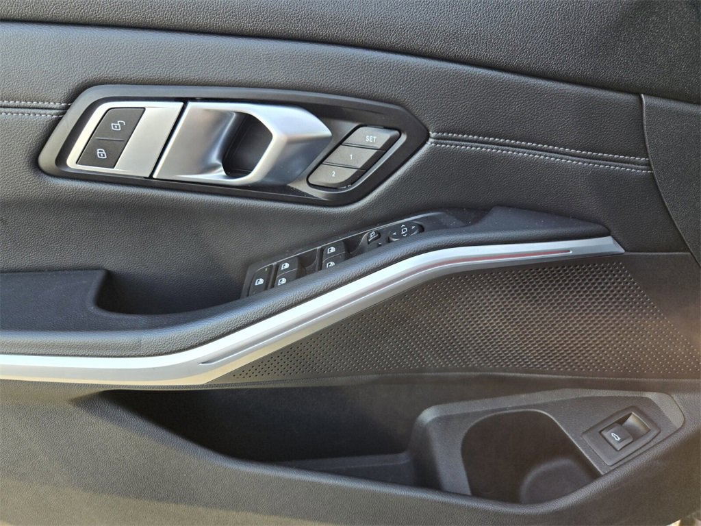 Used 2019 BMW 330i xDrive Sedan w/ Convenience Package image 27