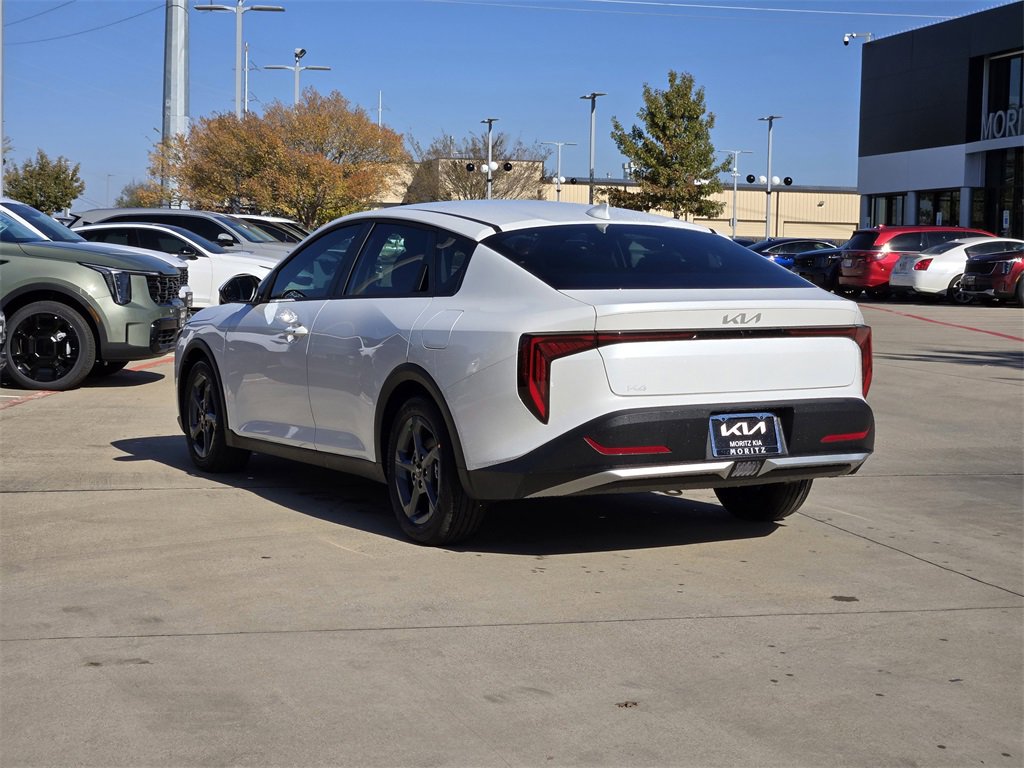 New 2025 Kia K4 LXS image 3