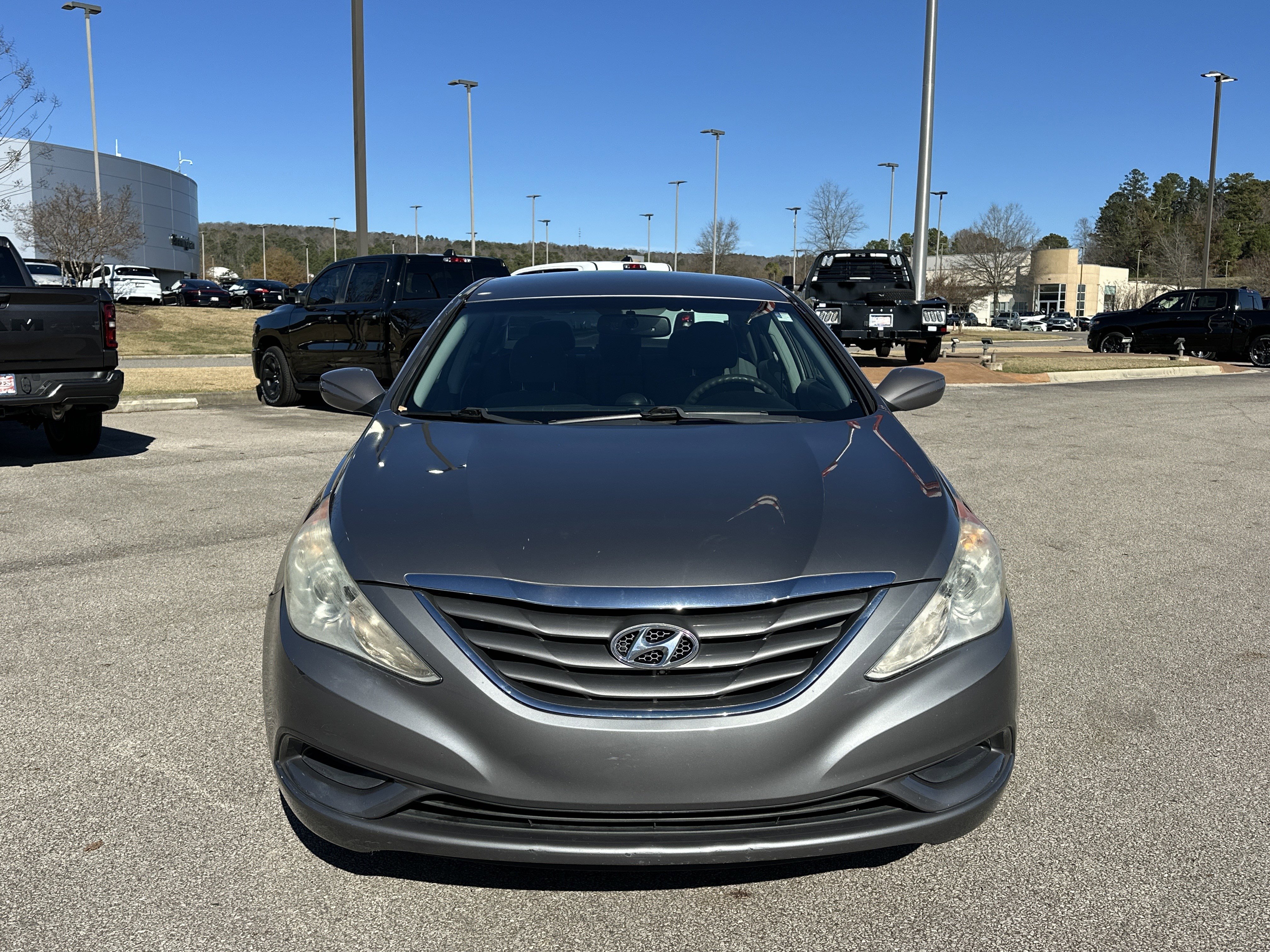 Used 2011 Hyundai Sonata GLS image 2