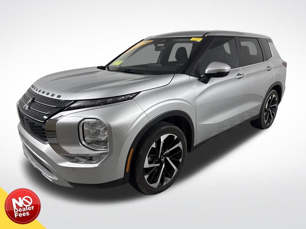 Used 2022 Mitsubishi Outlander SE image 7