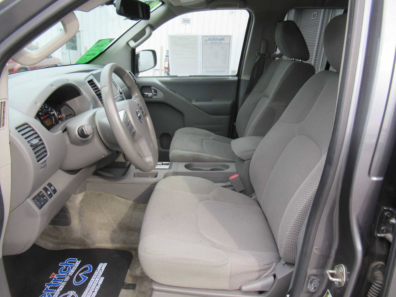 Used 2016 Nissan Frontier SV AWD/4WD image 20