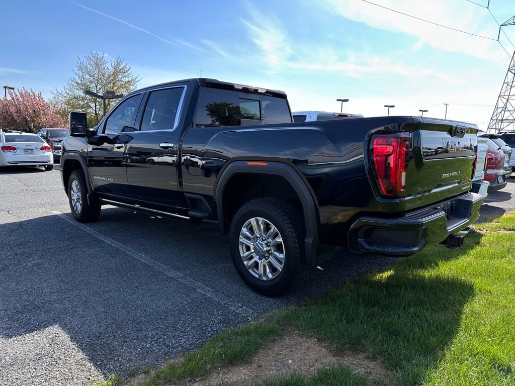 Used 2022 GMC Sierra 2500 Denali w/ Denali Ultimate Package AWD/4WD image 3