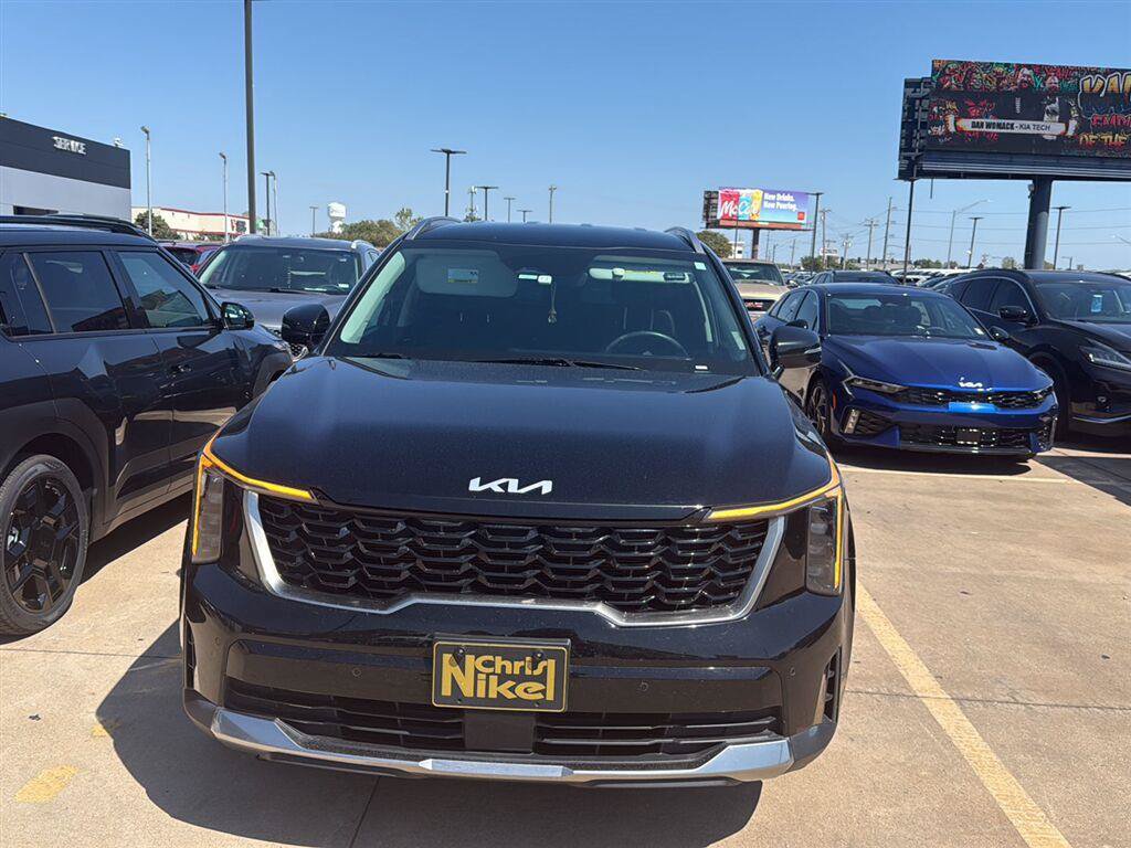 Used 2024 Kia Sorento S FWD image 2