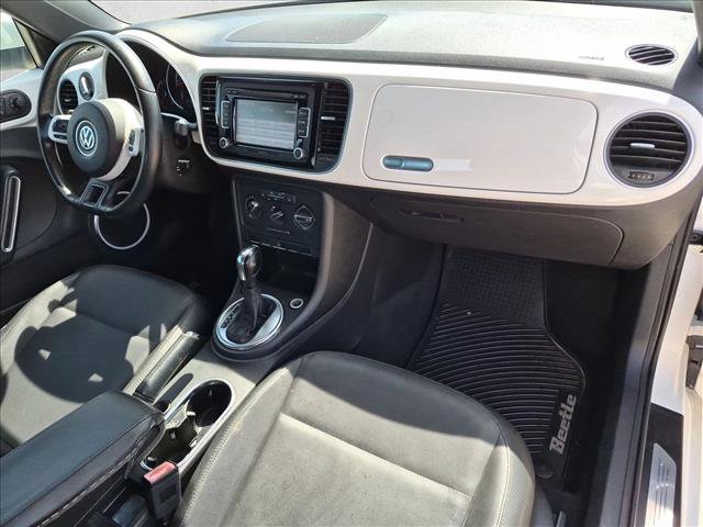 Used 2013 Volkswagen Beetle 2.5 FWD image 19