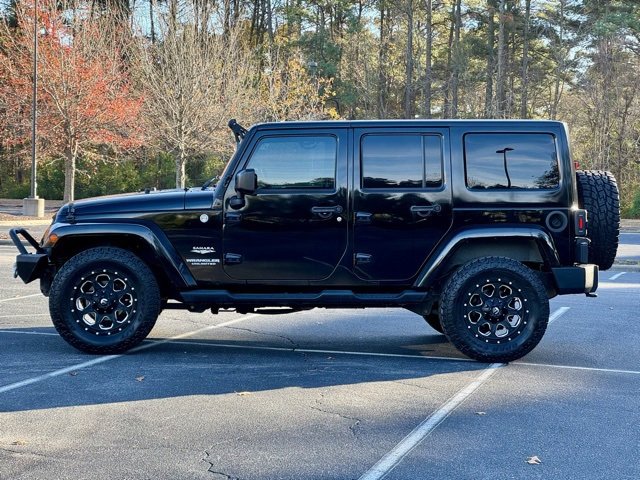 Used 2014 Jeep Wrangler Unlimited Sahara image 3