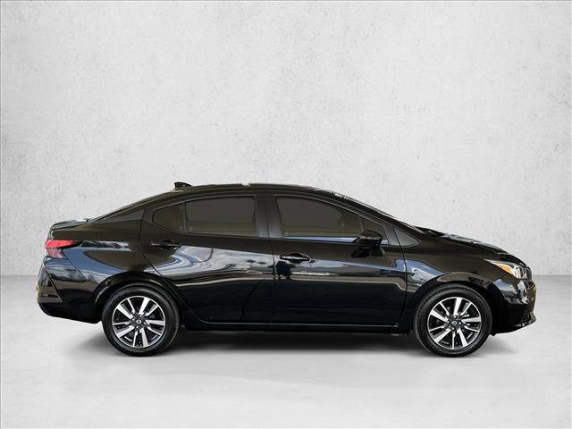 Used 2021 Nissan Versa SV FWD image 4