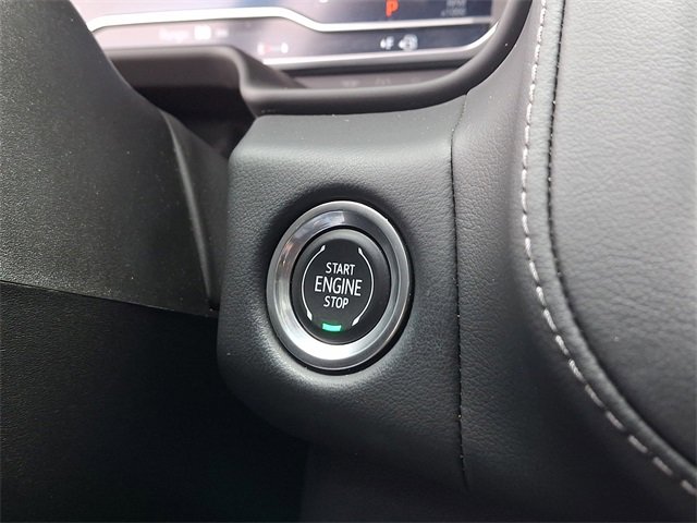 Used 2023 Chevrolet Suburban Z71 w/ Luxury Package image 26