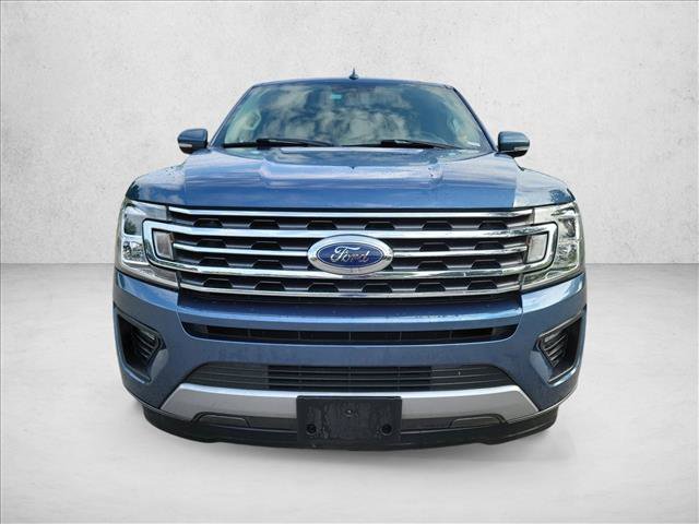 Used 2019 Ford Expedition XLT w/ Equipment Group 202A RWD image 2