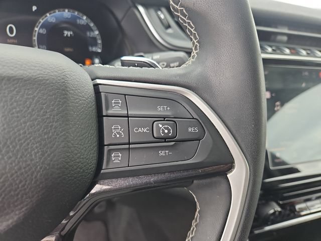 Used 2023 Jeep Grand Cherokee L Laredo RWD image 23