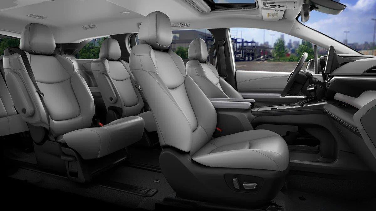 New 2026 Toyota Sienna XLE FWD image 22