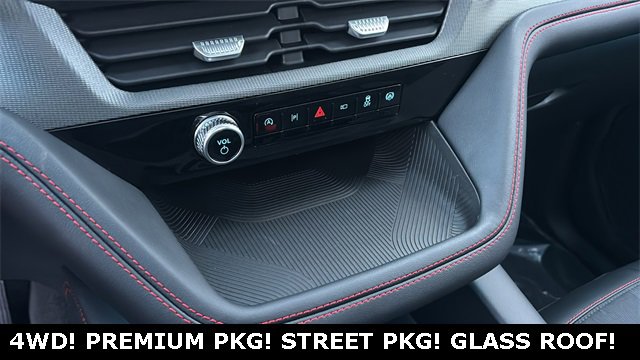 New 2026 Ford Explorer ST-Line w/ ST-Line Street Pack image 17