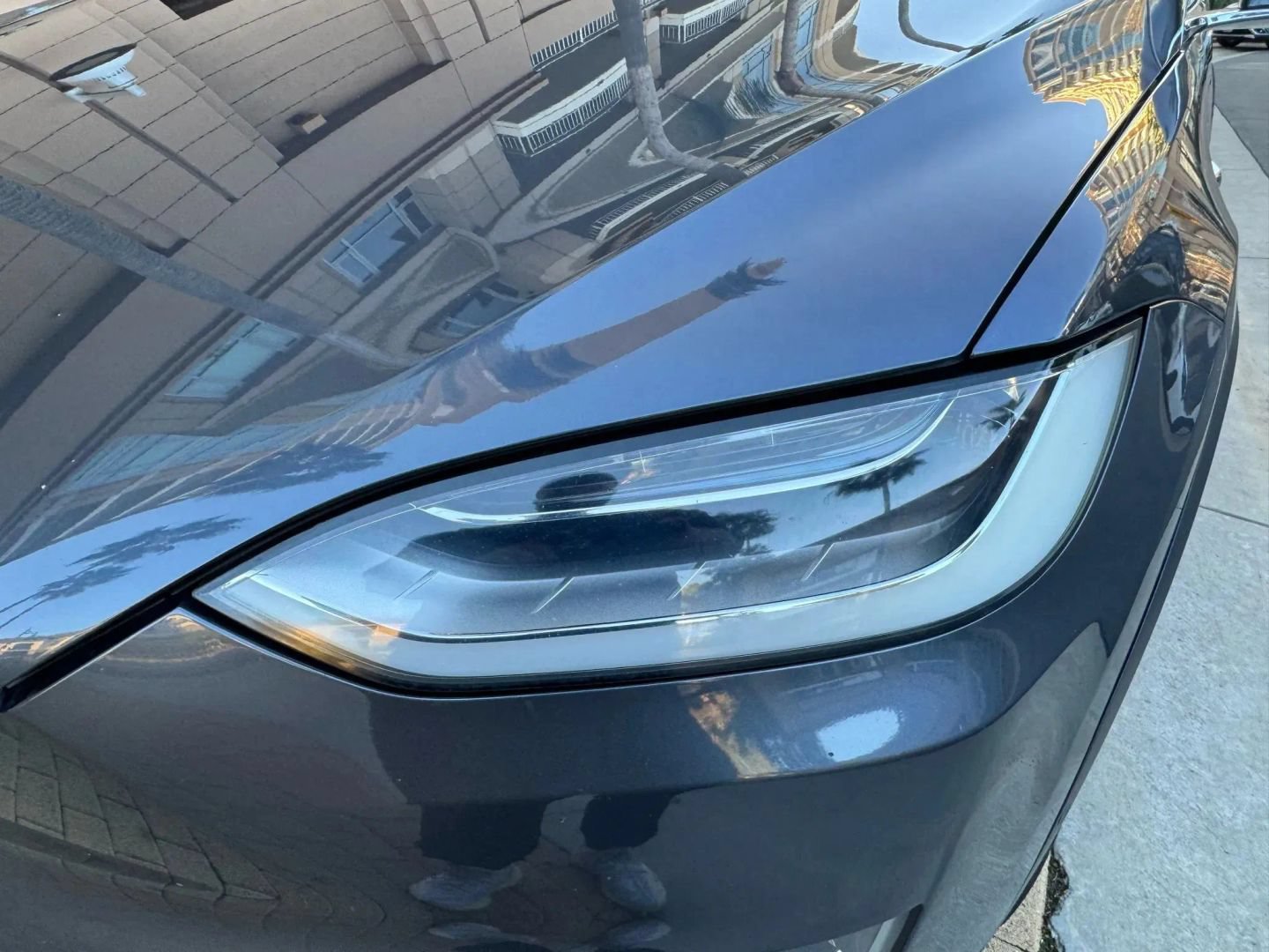 Used 2018 Tesla Model X 100D AWD/4WD image 29
