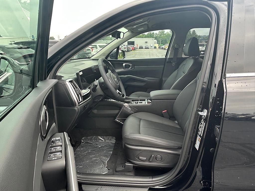 New 2025 Kia Sorento S w/ Panoramic Sunroof Package image 11
