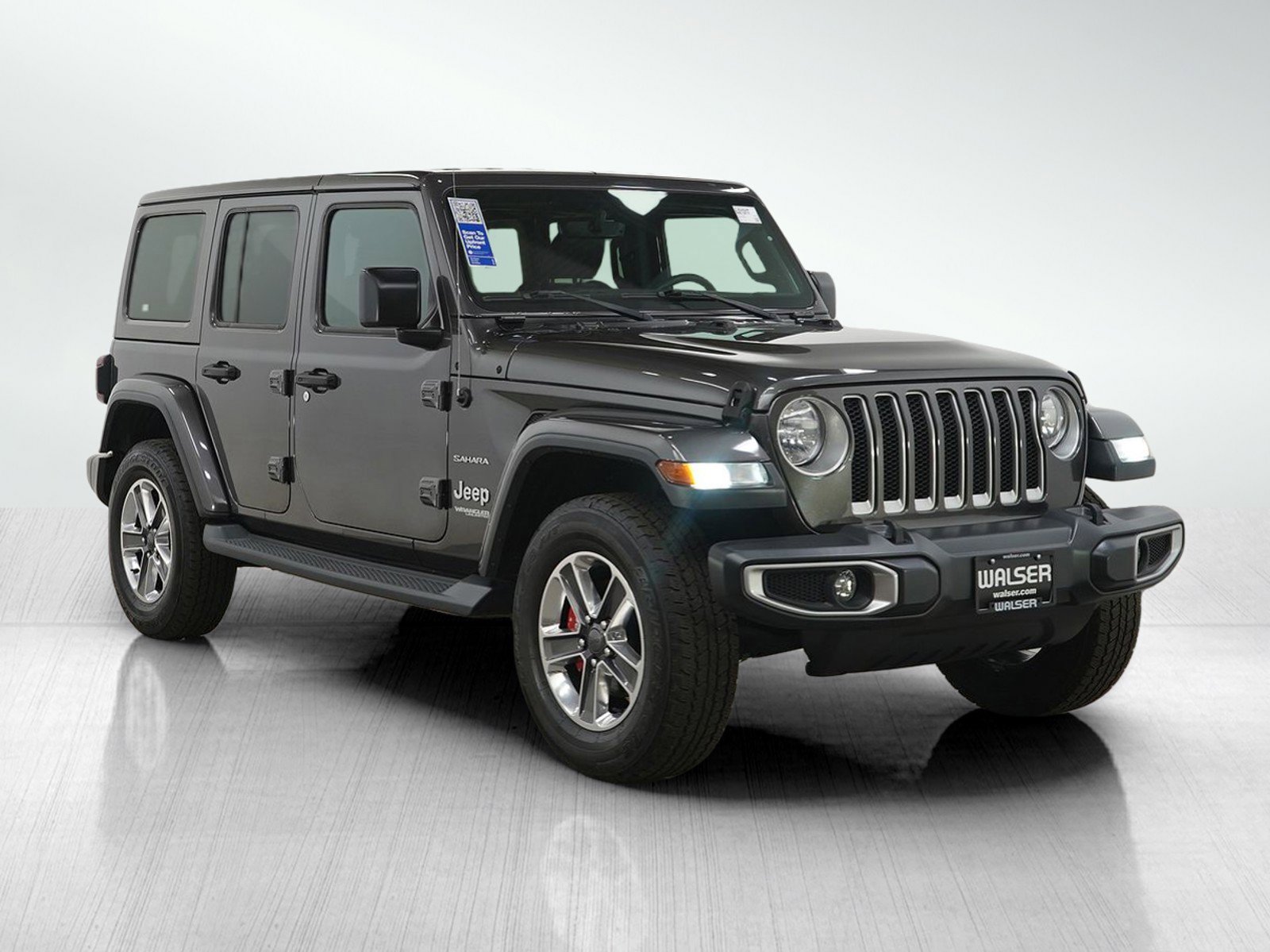 Used 2018 Jeep Wrangler Unlimited Sahara AWD/4WD image 7