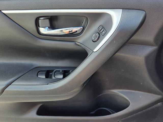 Used 2017 Nissan Altima 2.5 SV image 31