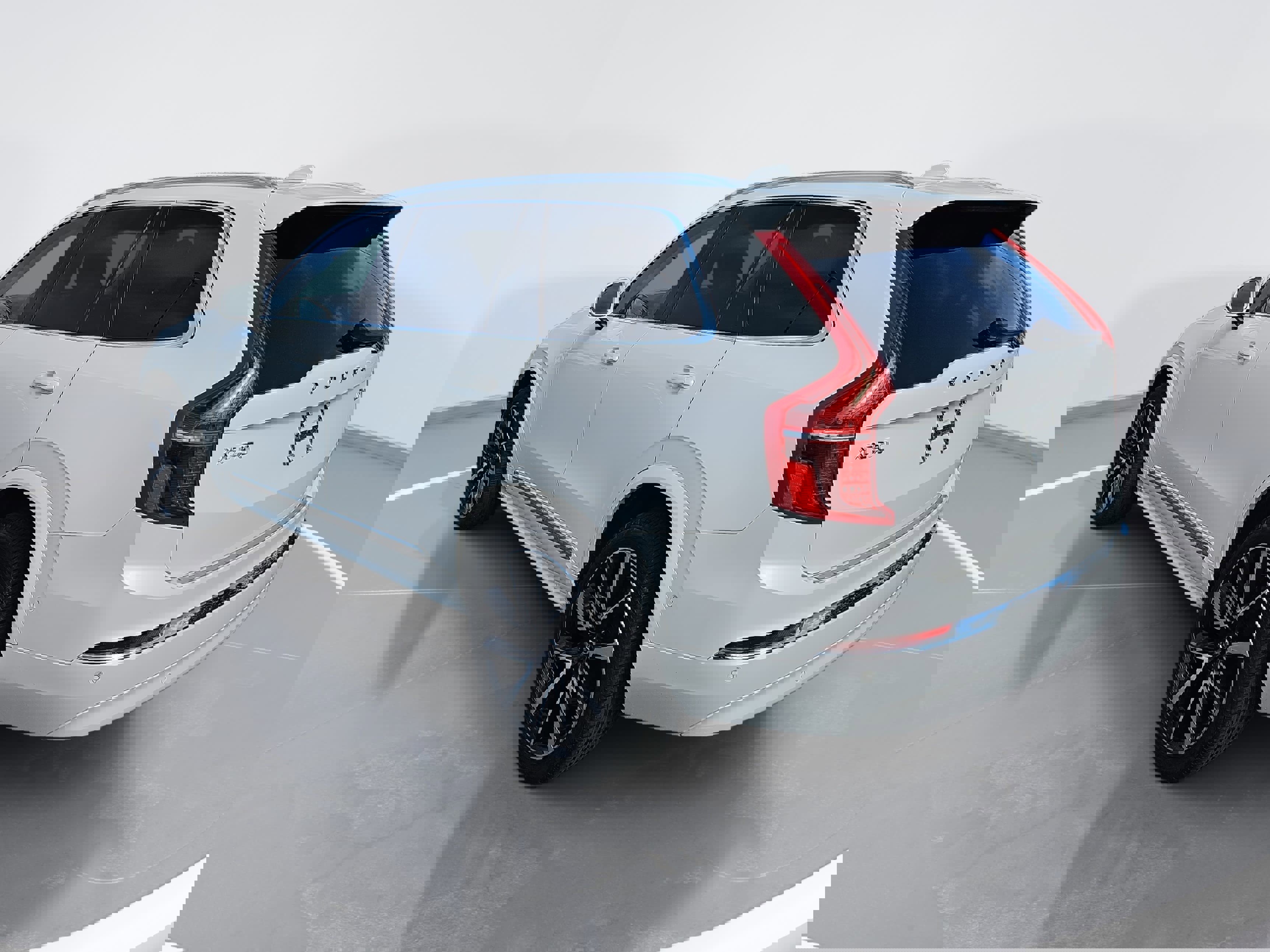 Used 2024 Volvo XC90 B6 Plus w/ Protection Package Premier image 5