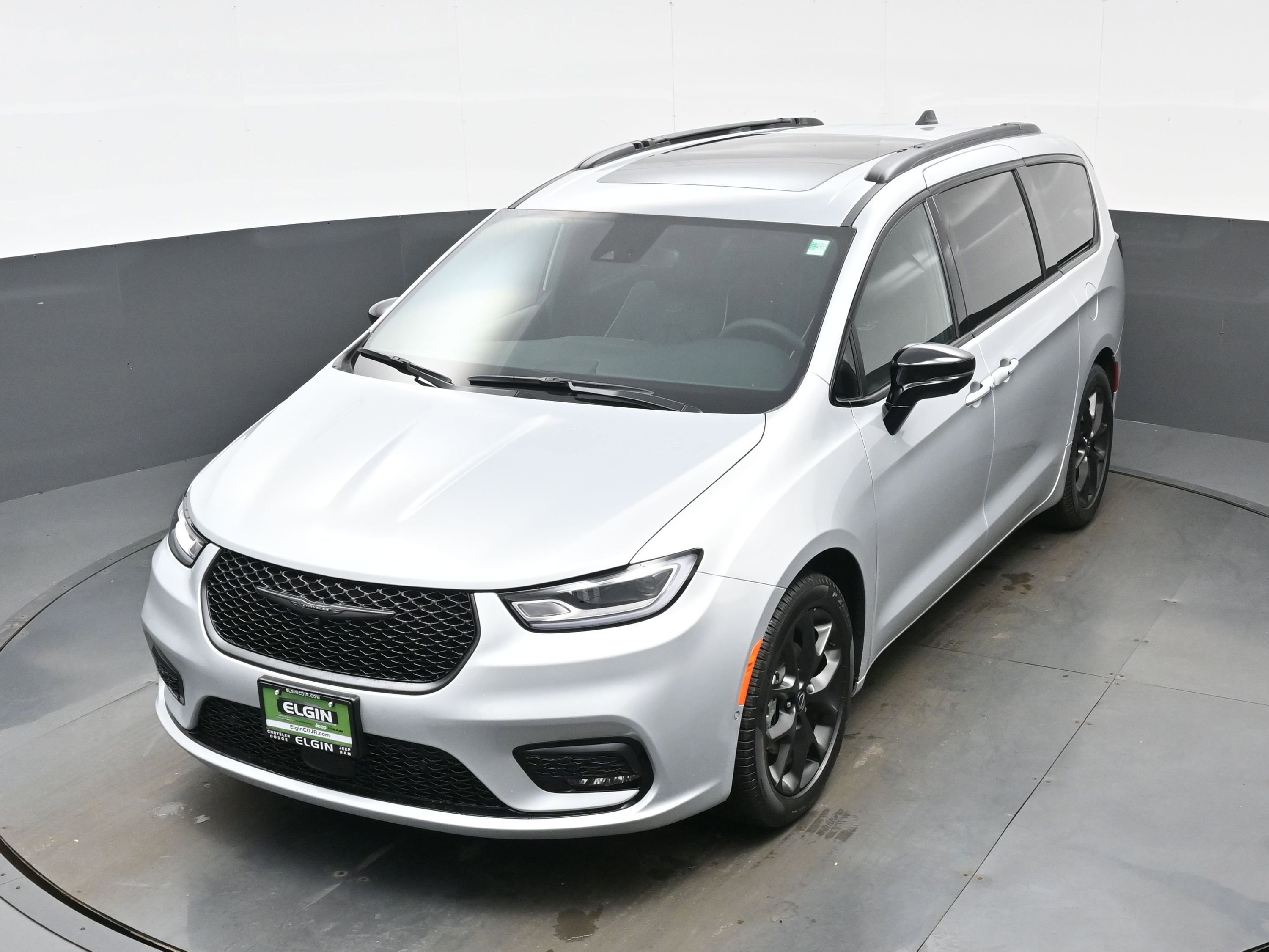 New 2026 Chrysler Pacifica Limited w/ S Appearance Package image 19
