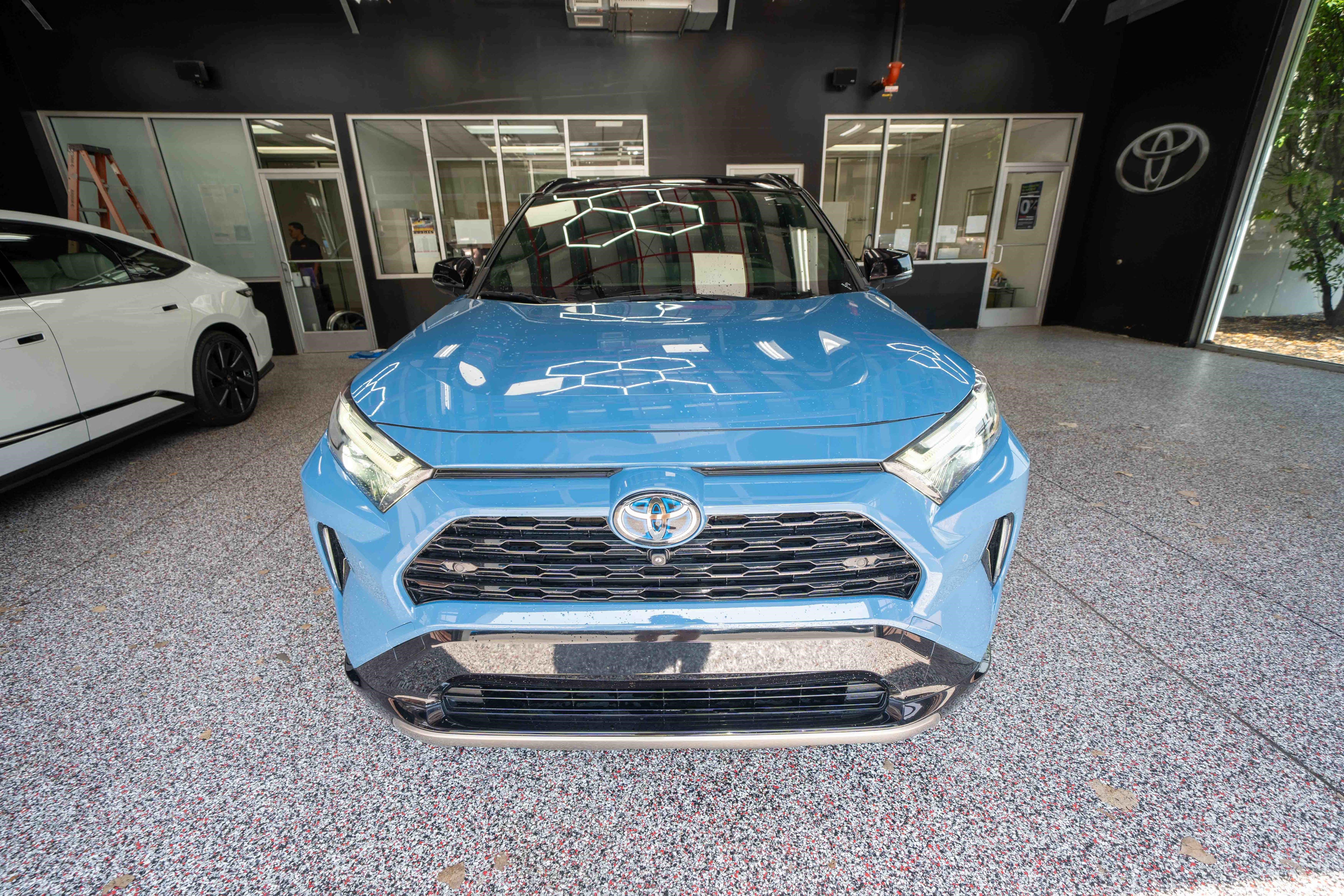 Used 2022 Toyota RAV4 XSE AWD/4WD image 6