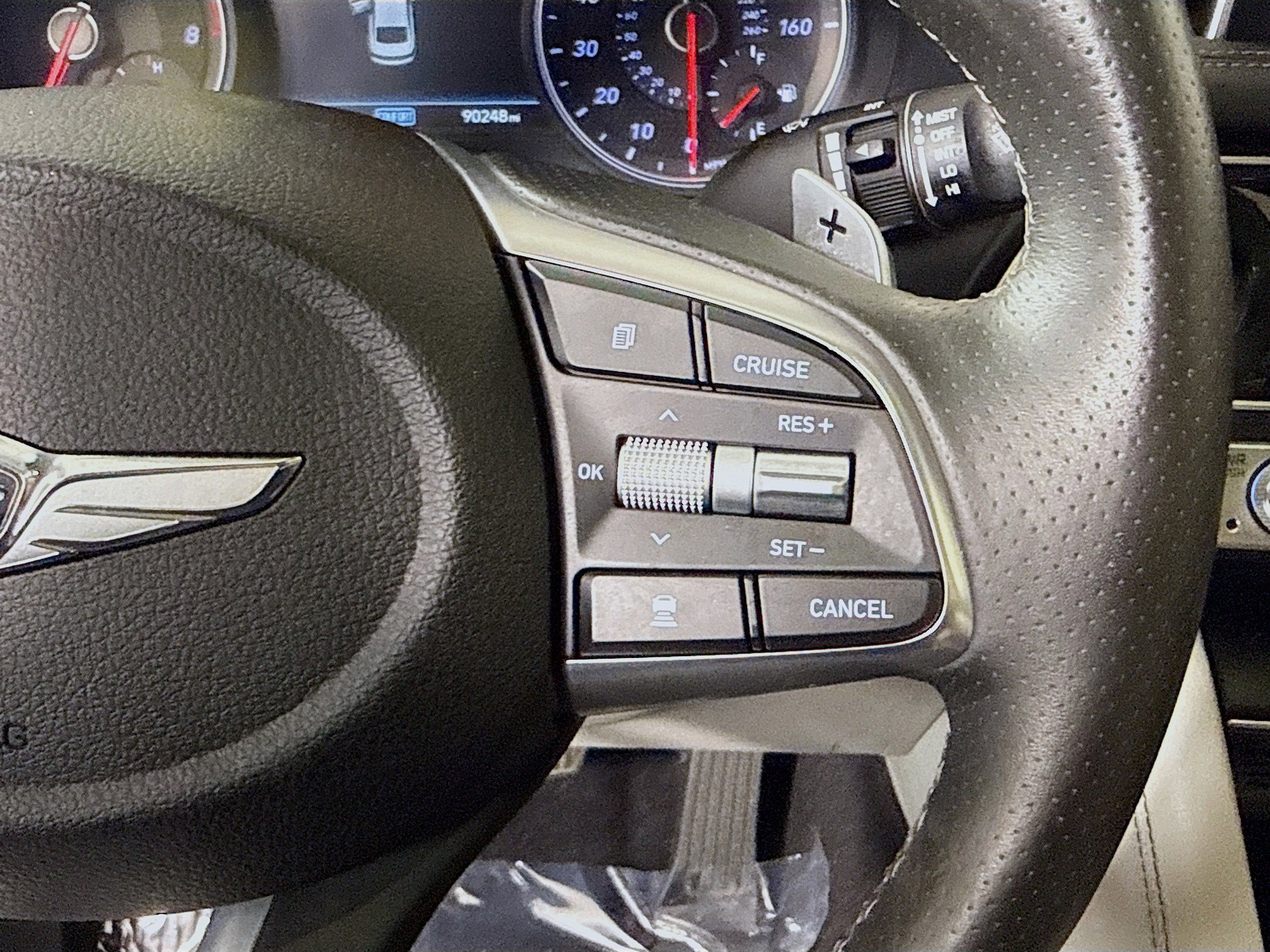 Used 2020 Genesis G70 2.0T image 15