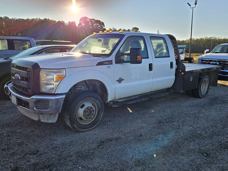 Used 2014 Ford F350 XL w/ Power Equipment Group image 3
