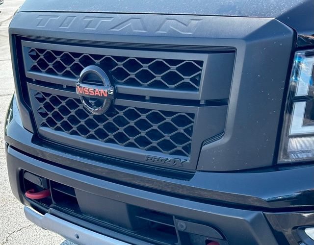 Used 2021 Nissan Titan PRO-4X w/ Pro-4x Convenience Package AWD/4WD image 6
