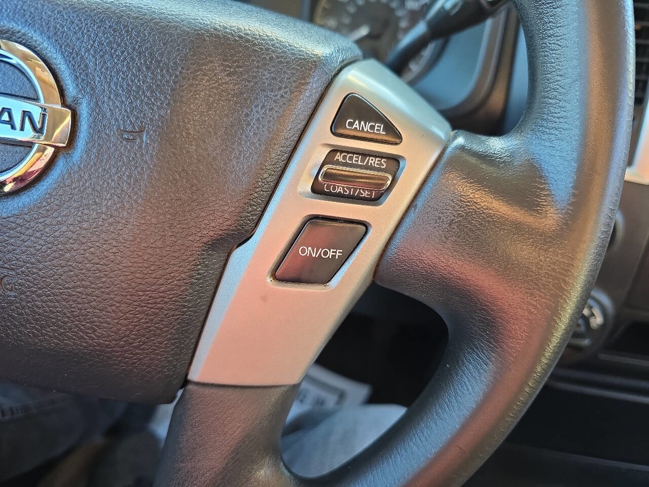 Used 2017 Nissan Titan S image 24