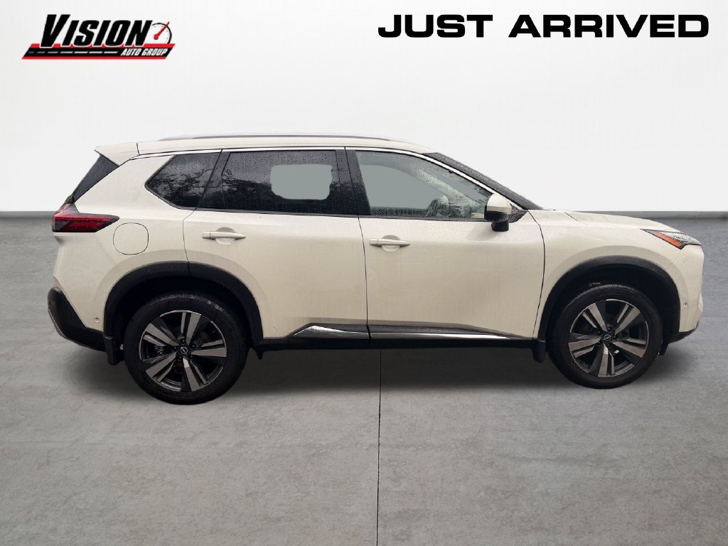 Used 2022 Nissan Rogue Platinum w/ Head-Up Display Package AWD/4WD image 4