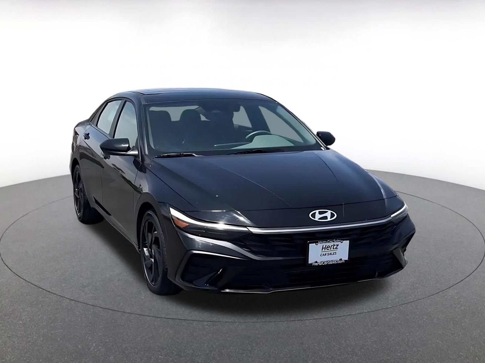 Used 2026 Hyundai Elantra Sport FWD image 3