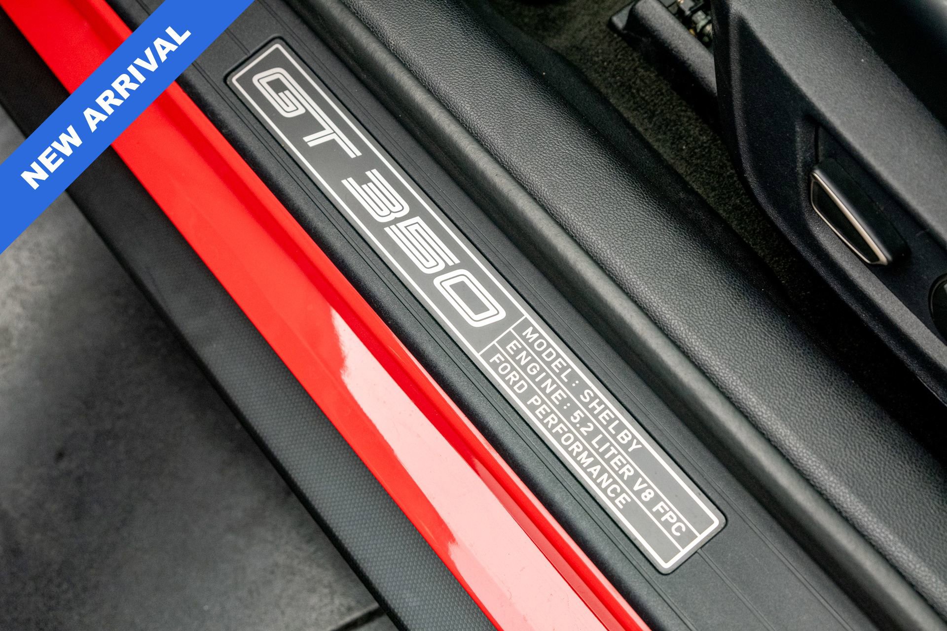 Used 2016 Ford Mustang Shelby GT350 w/ Technology Package image 37