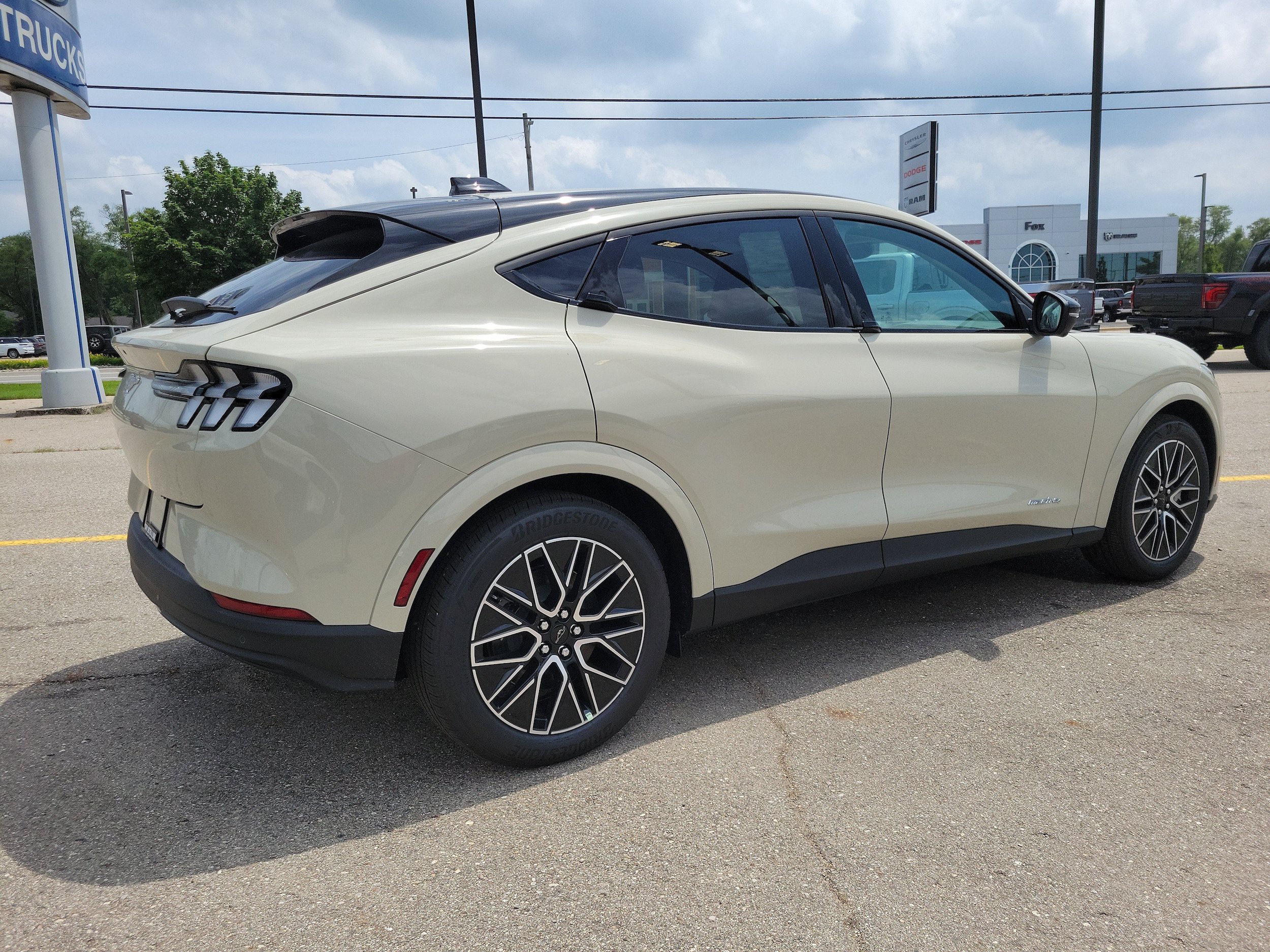 New 2026 Ford Mustang Mach-E Premium w/ Technology Package AWD/4WD image 4