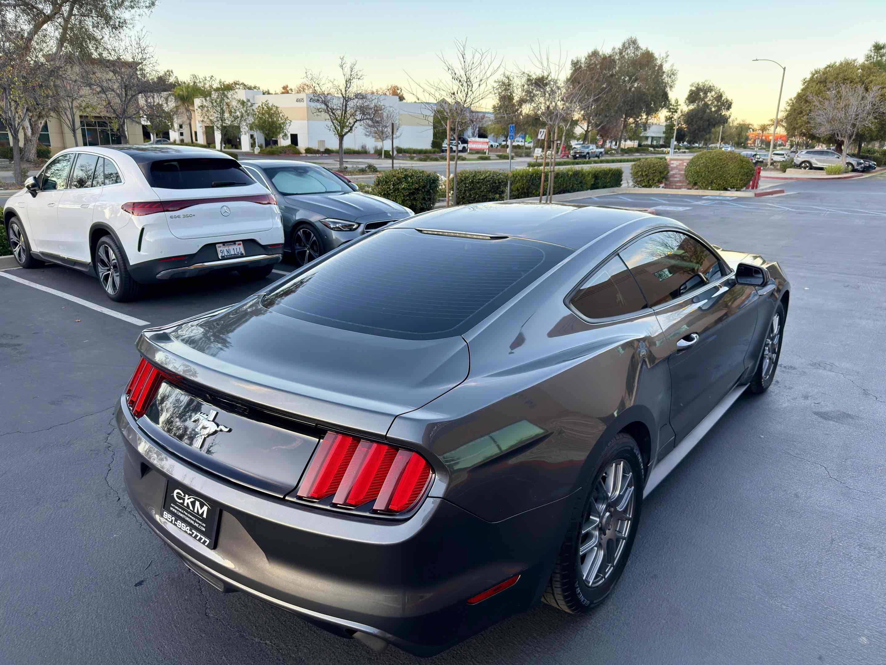 Used 2017 Ford Mustang Coupe RWD image 11