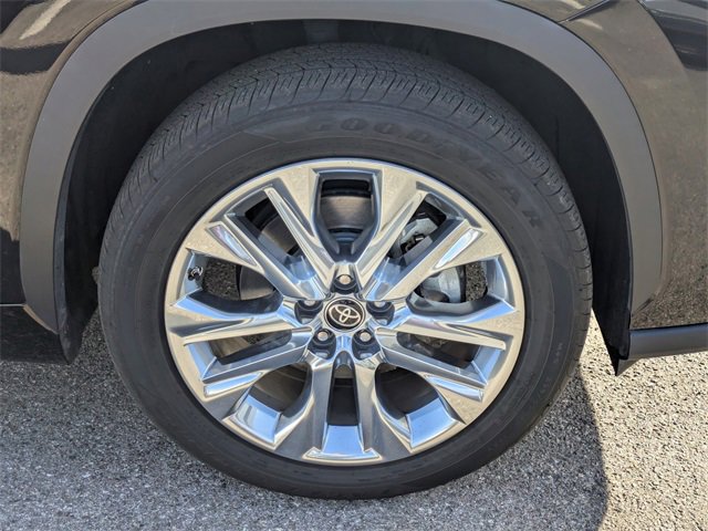 Used 2020 Toyota Highlander Limited image 9