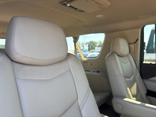 Used 2016 Cadillac Escalade ESV Premium AWD/4WD image 40
