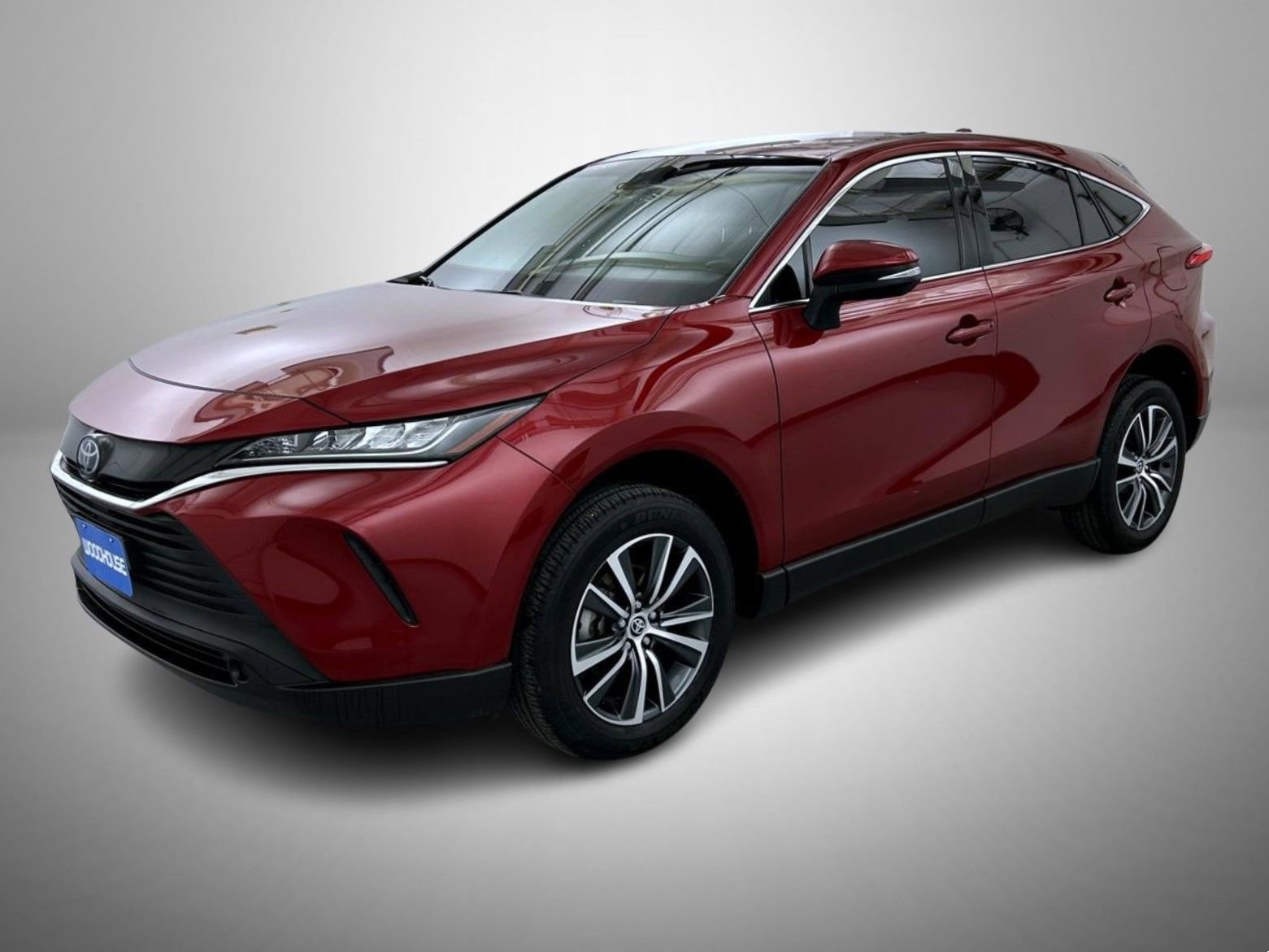 Used 2022 Toyota Venza LE image 1