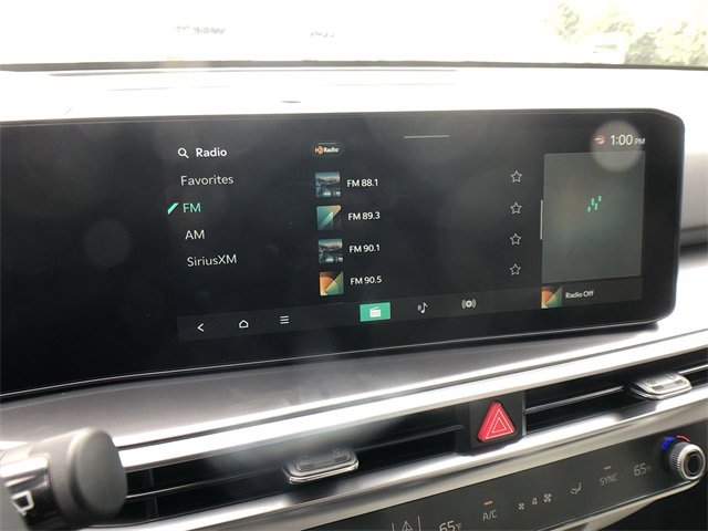 New 2025 Kia Sorento S w/ Panoramic Sunroof Package image 16