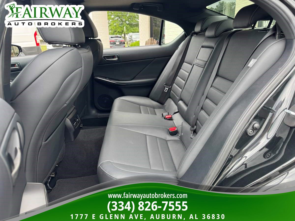 Used 2022 Lexus IS 350 F Sport RWD image 11