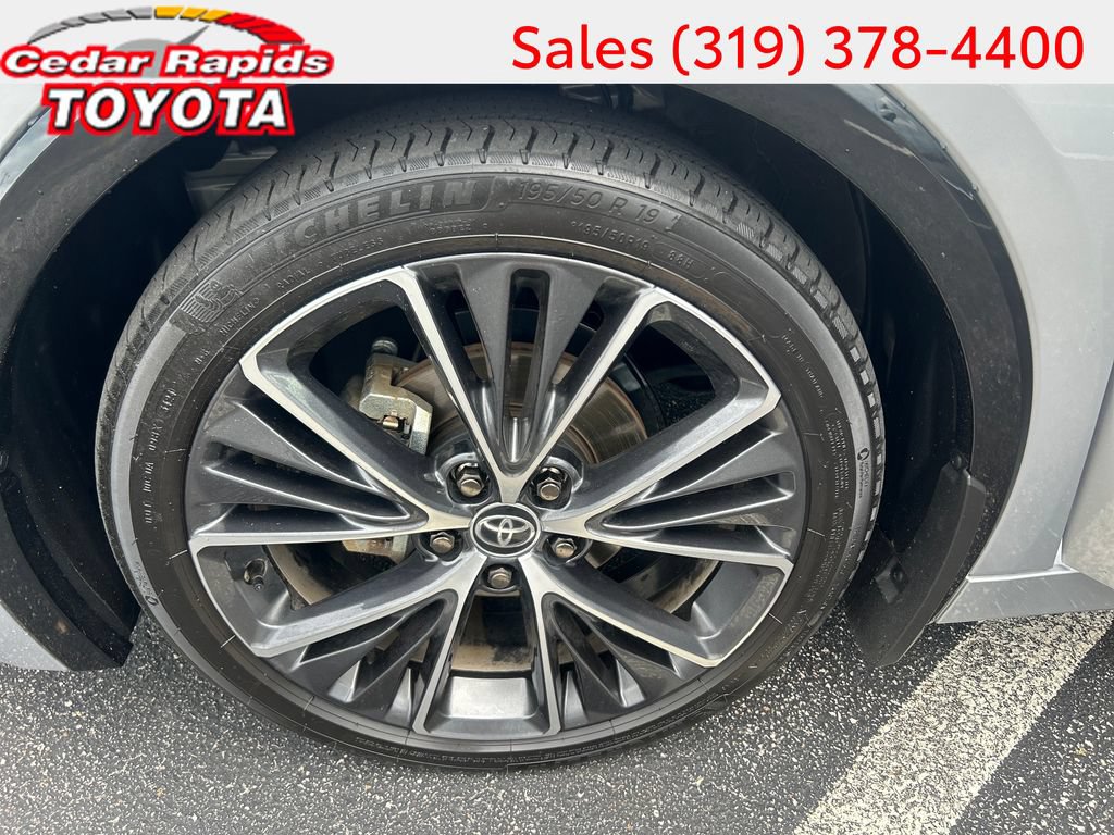 Certified 2024 Toyota Prius XLE FWD image 24