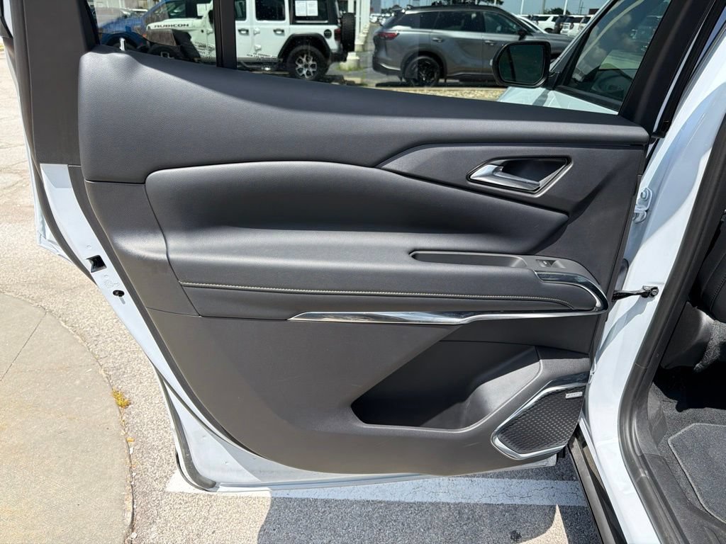 Used 2026 Chevrolet Traverse High Country AWD/4WD image 20