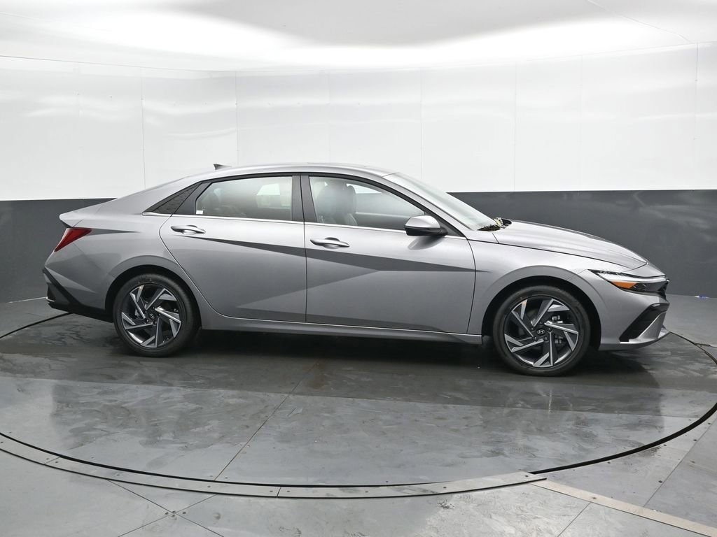 New 2026 Hyundai Elantra Limited w/ Cargo Package image 3