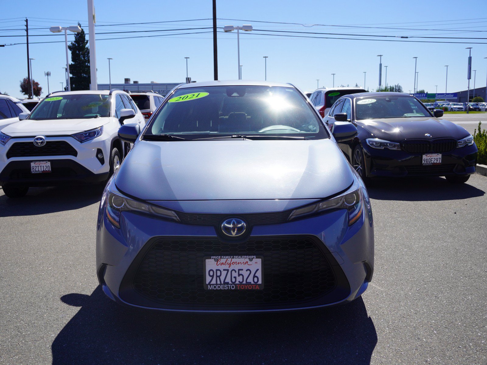 Used 2021 Toyota Corolla LE w/ Carpet Mat Package (TMS) FWD image 4