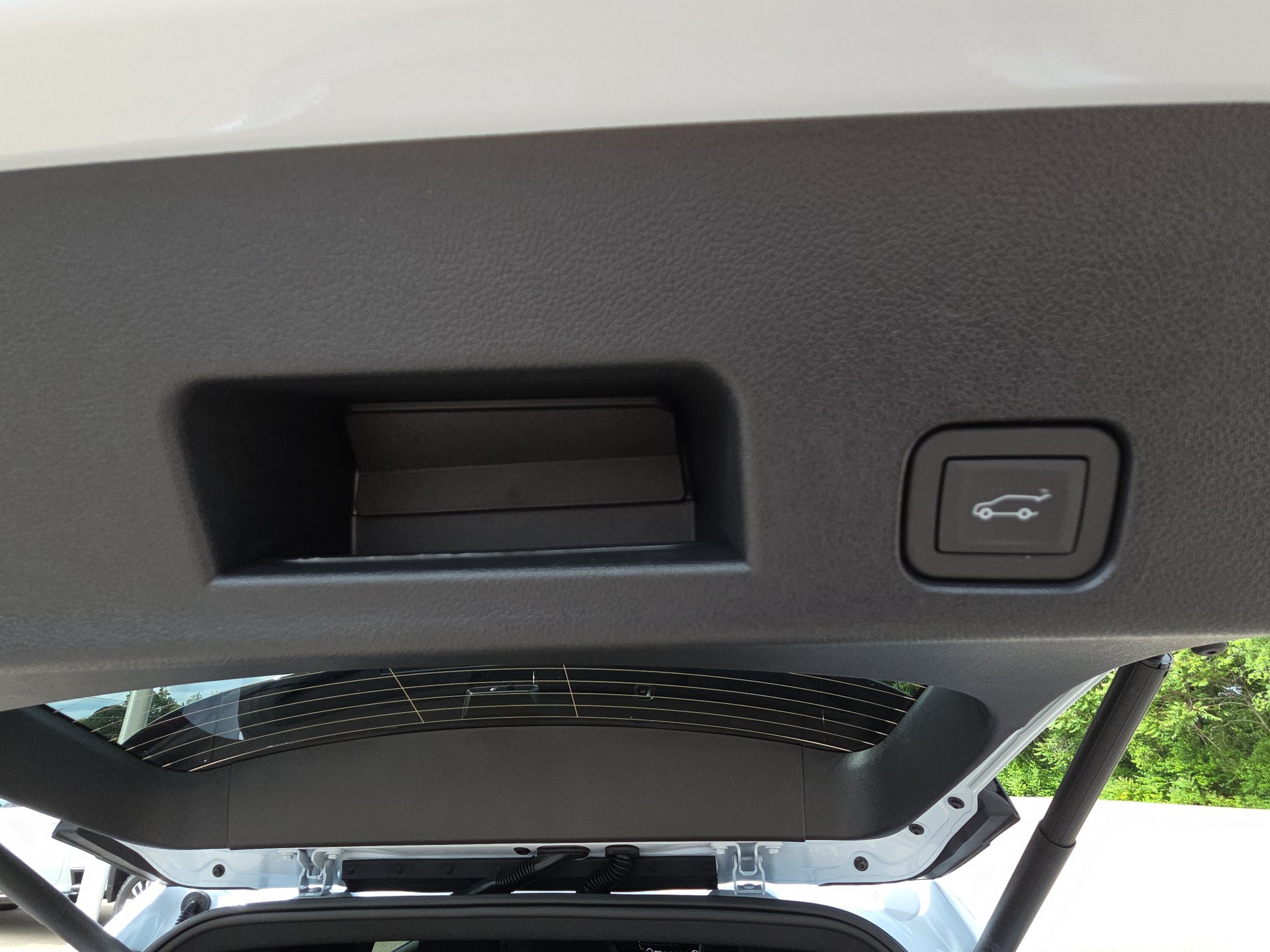 New 2026 Chevrolet Traverse LT w/ Enhanced Driving Package FWD image 34