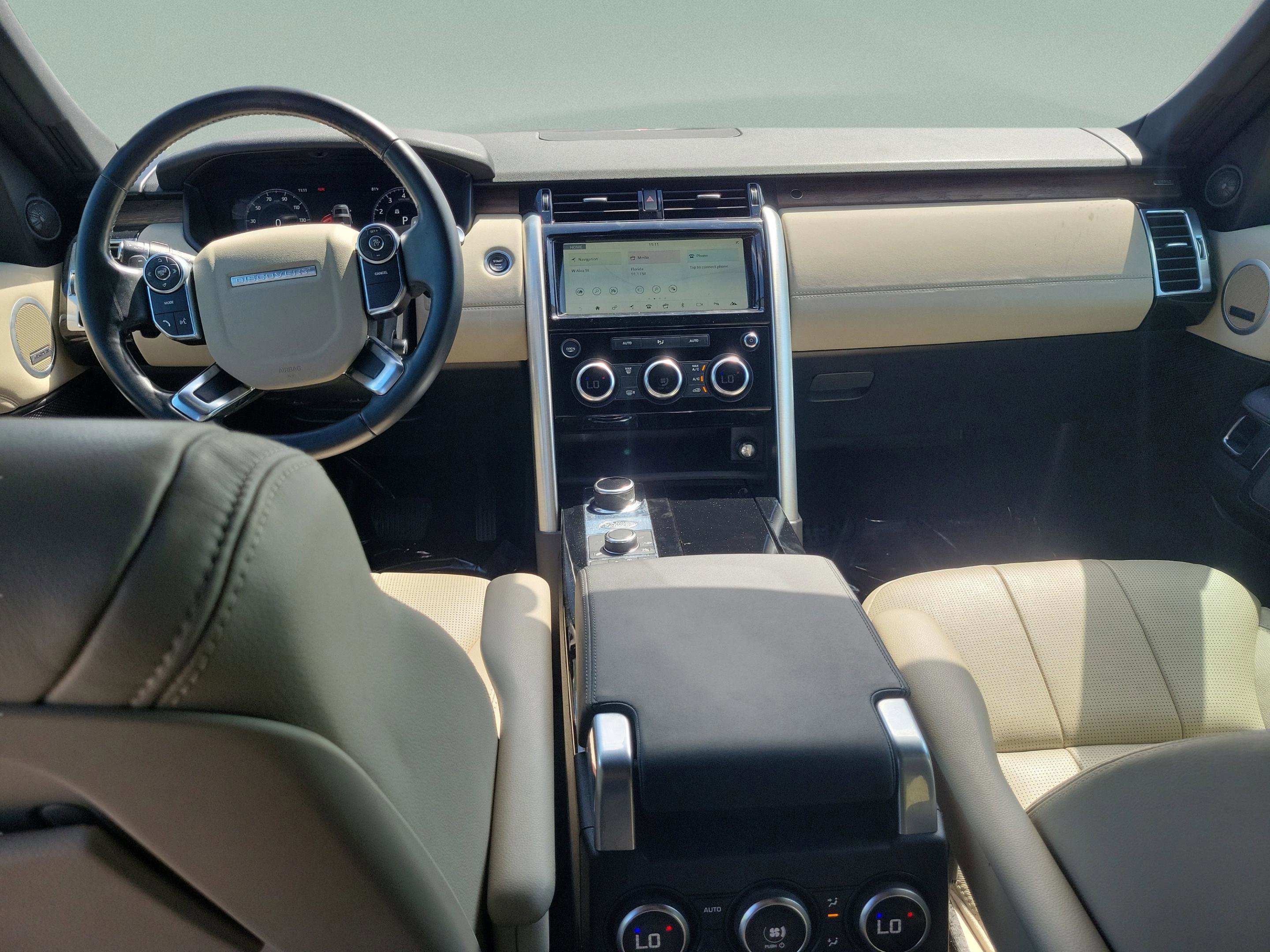 Used 2018 Land Rover Discovery HSE image 7