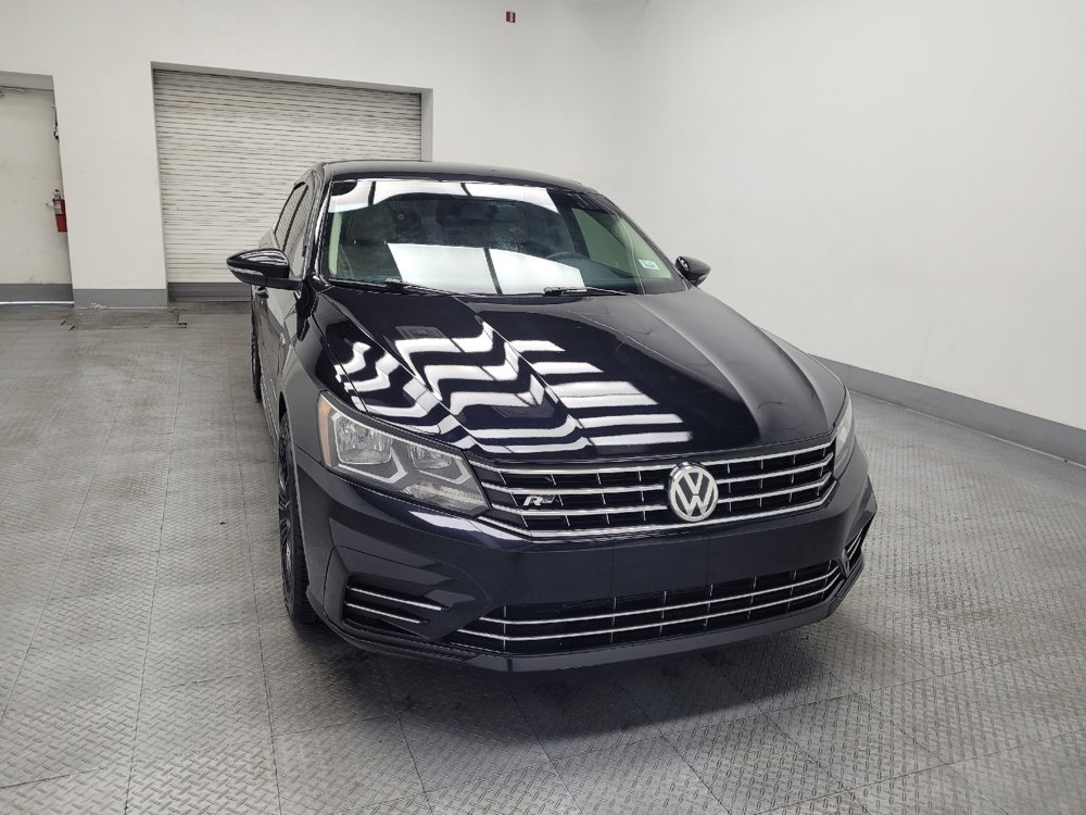 Used 2017 Volkswagen Passat 1.8T R-Line FWD image 14