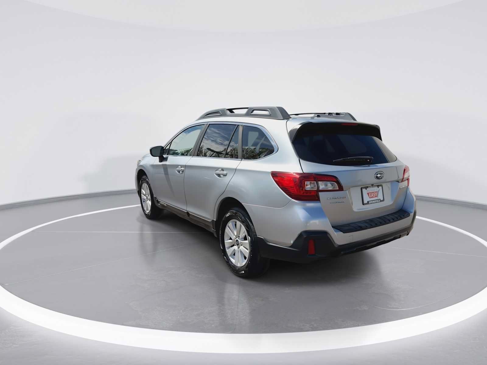 Used 2019 Subaru Outback 2.5i AWD/4WD image 6