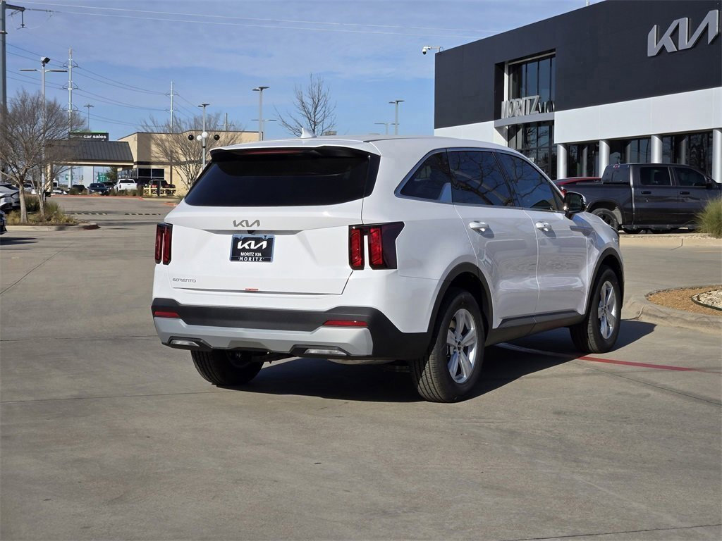 New 2026 Kia Sorento LX image 4
