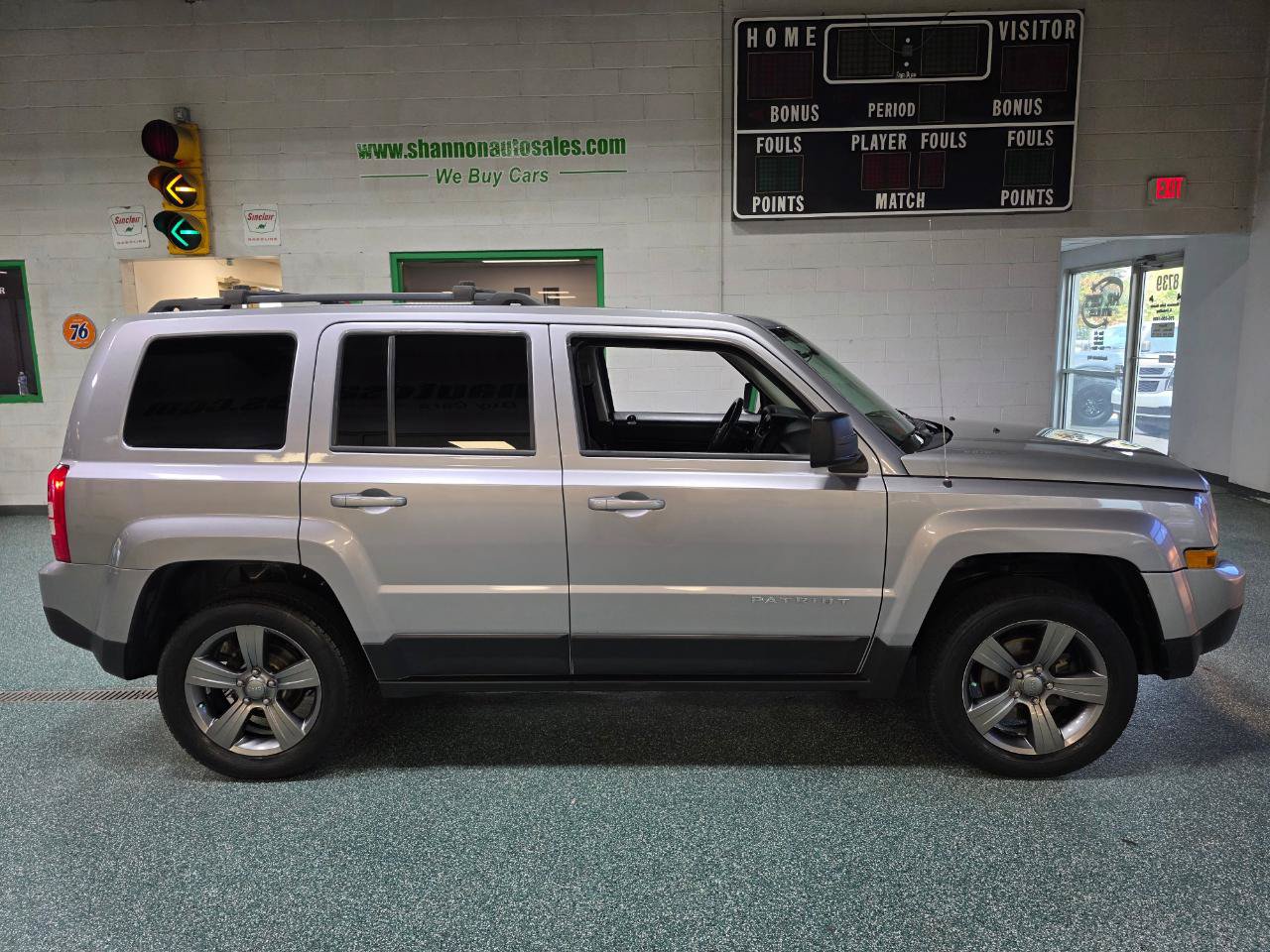 Used 2015 Jeep Patriot High Altitude AWD/4WD image 5