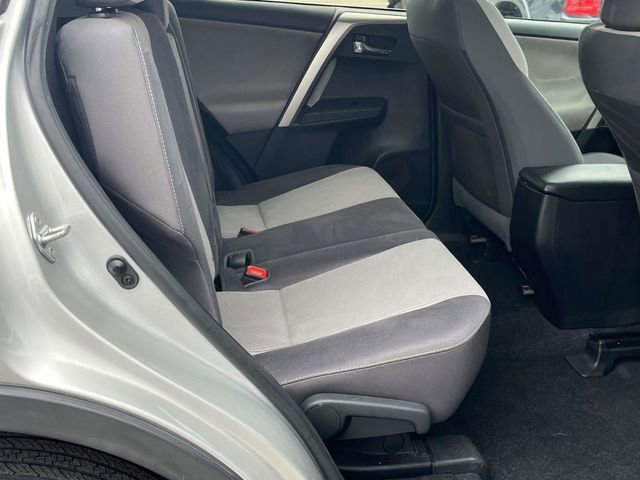 Used 2015 Toyota RAV4 XLE image 21