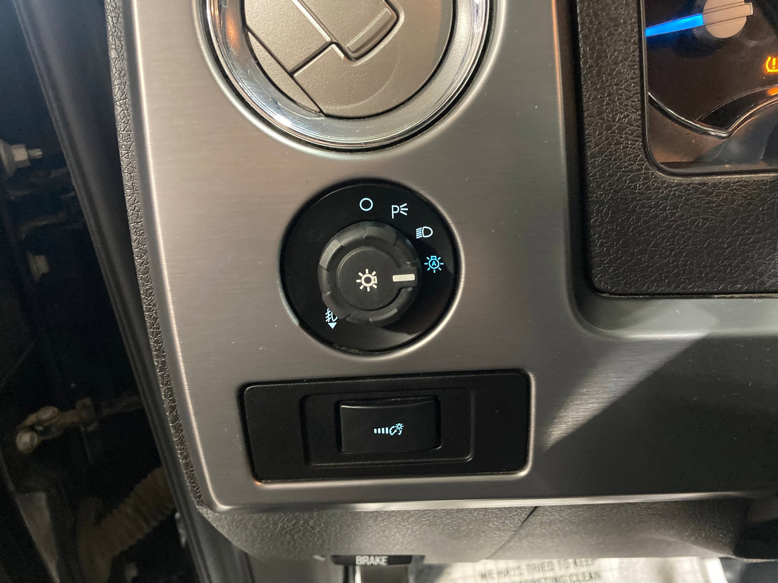 Used 2014 Ford F150 Limited AWD/4WD image 23